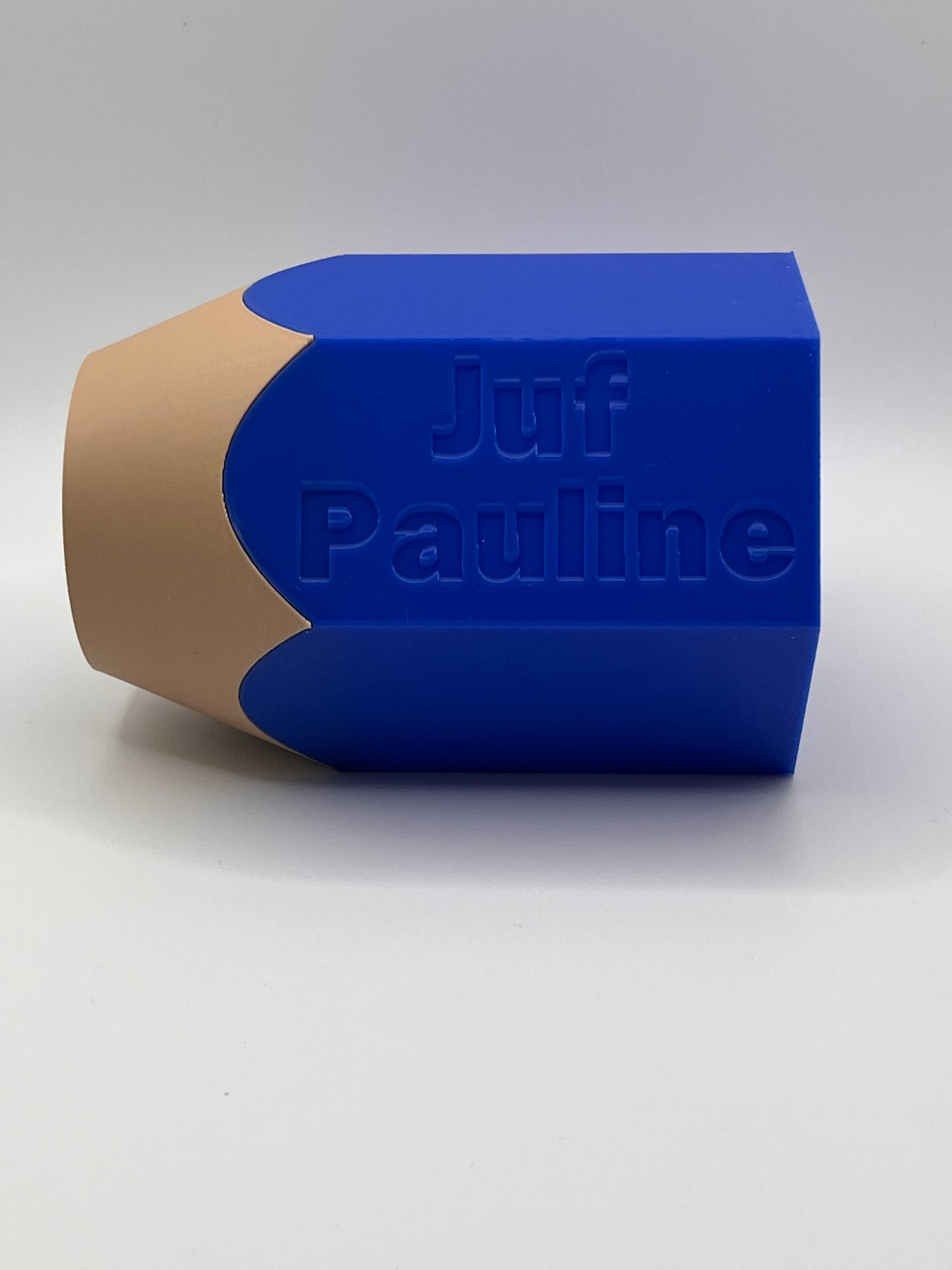 Potloodhouder met je eigen naam en (klas)logo