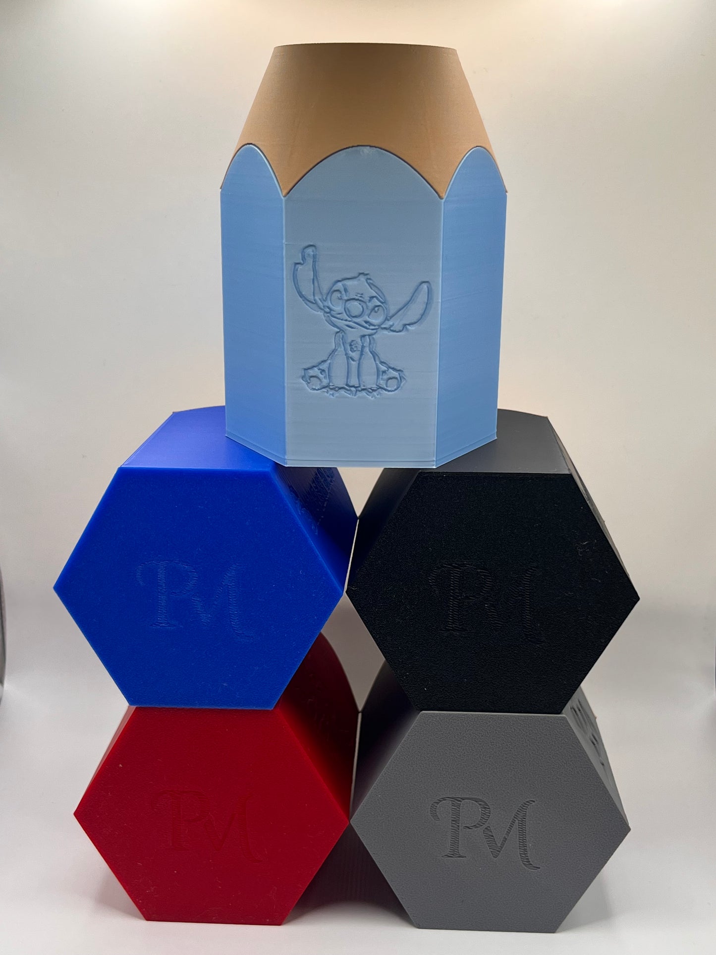 Potloodhouder met je eigen naam en (klas)logo