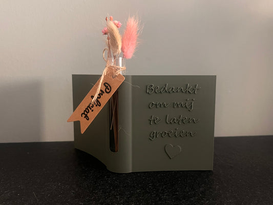 Gepersonaliseerd Open Boek met Droogbloemen | Origineel Bedankje voor Juf of Meester